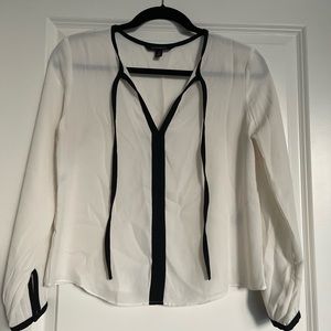 Banana Republic black and white blouse